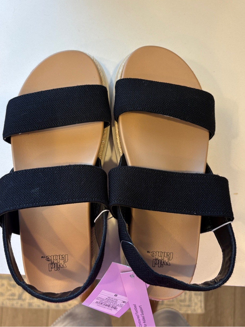 Black womens Elliot sandles